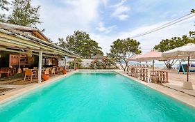 Bungalow Cafe Gili Beachfront